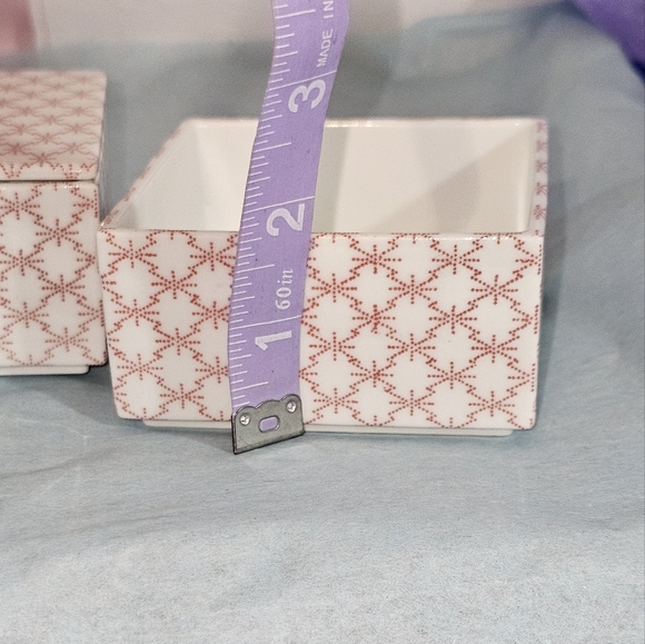 Ju-bako - Porcelain Tsunomatsukawabishi Red Box - EUC - Picture 10 of 11